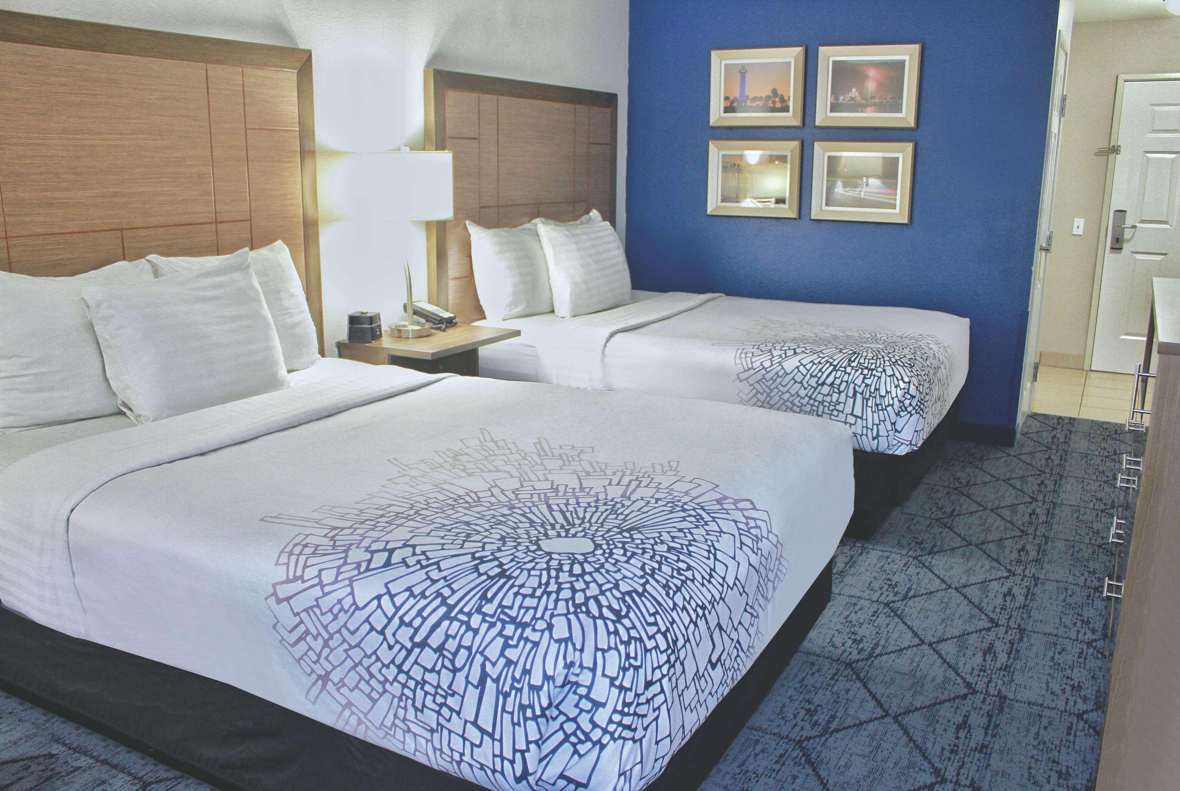 La Quinta By Wyndham Ne Long Beach/Cypress Hawaiian Gardens Екстер'єр фото