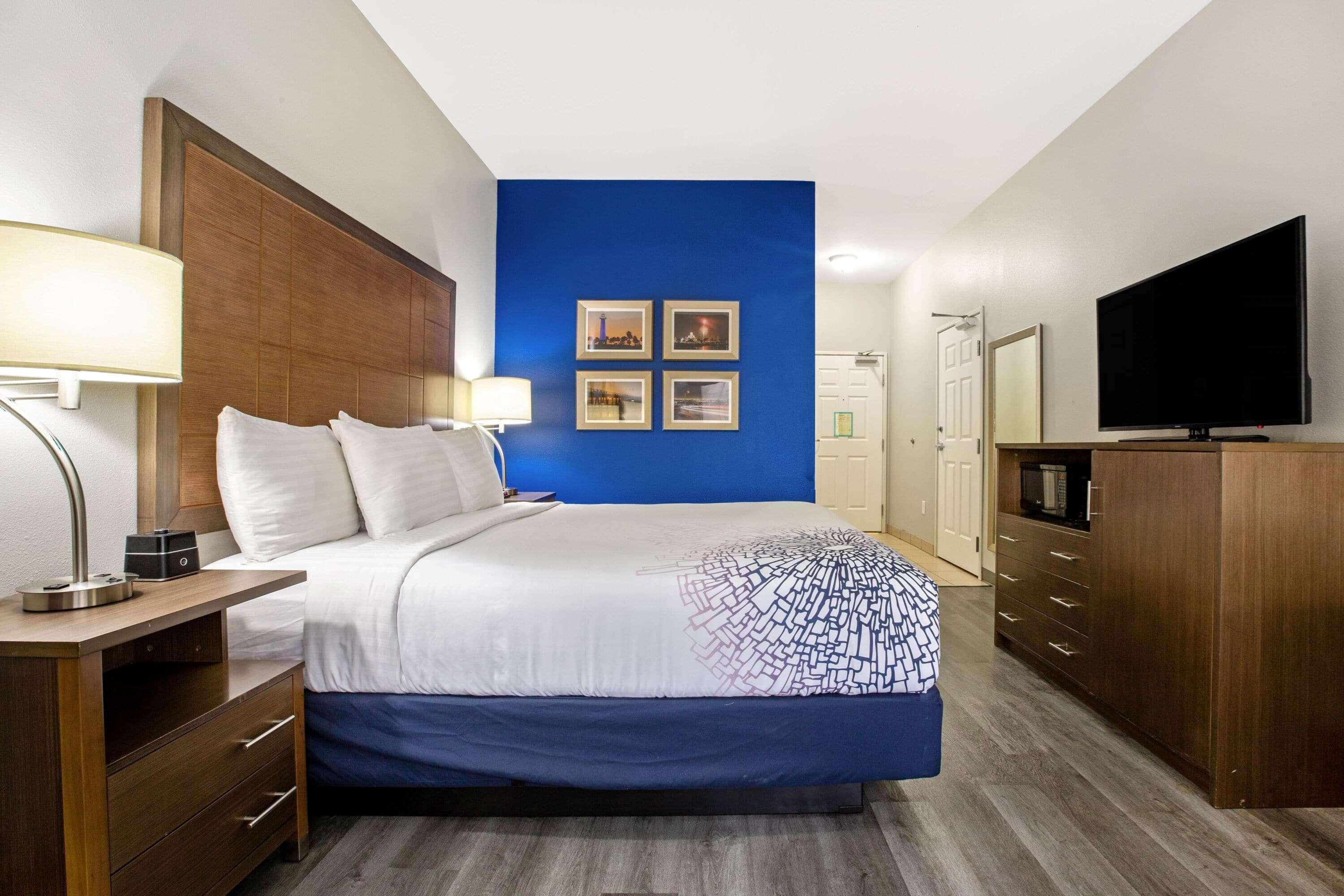 La Quinta By Wyndham Ne Long Beach/Cypress Hawaiian Gardens Екстер'єр фото