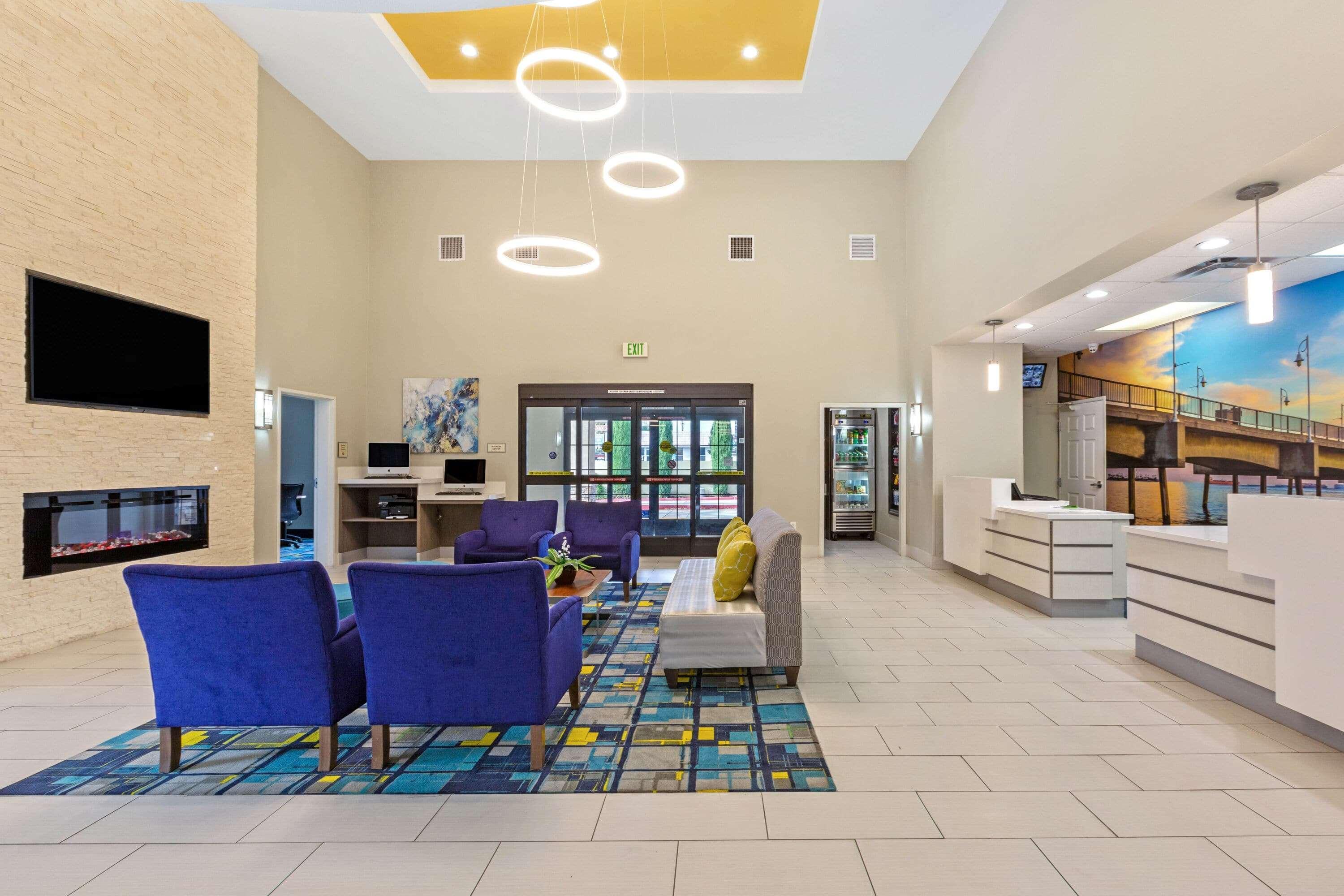 La Quinta By Wyndham Ne Long Beach/Cypress Hawaiian Gardens Екстер'єр фото