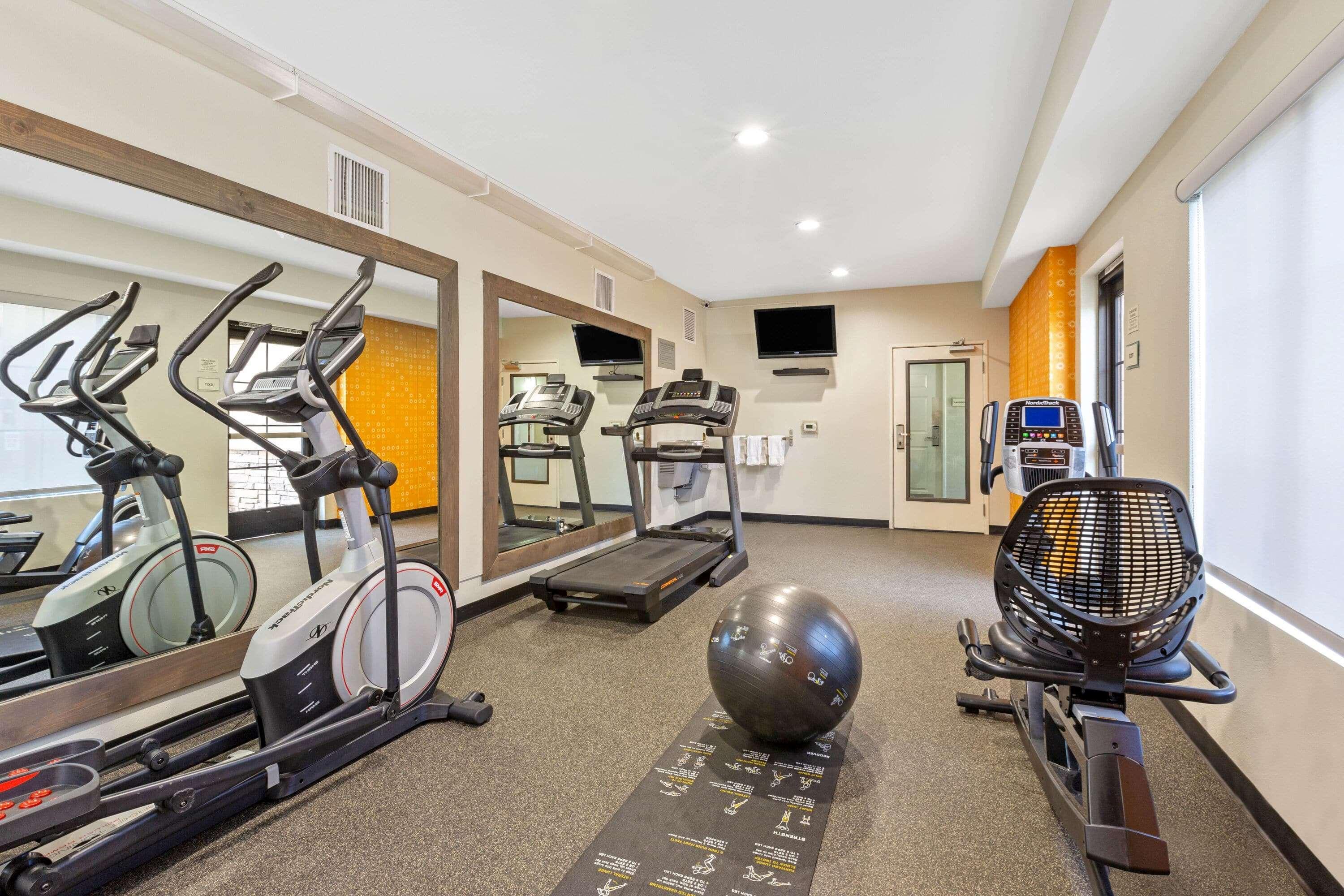 La Quinta By Wyndham Ne Long Beach/Cypress Hawaiian Gardens Екстер'єр фото