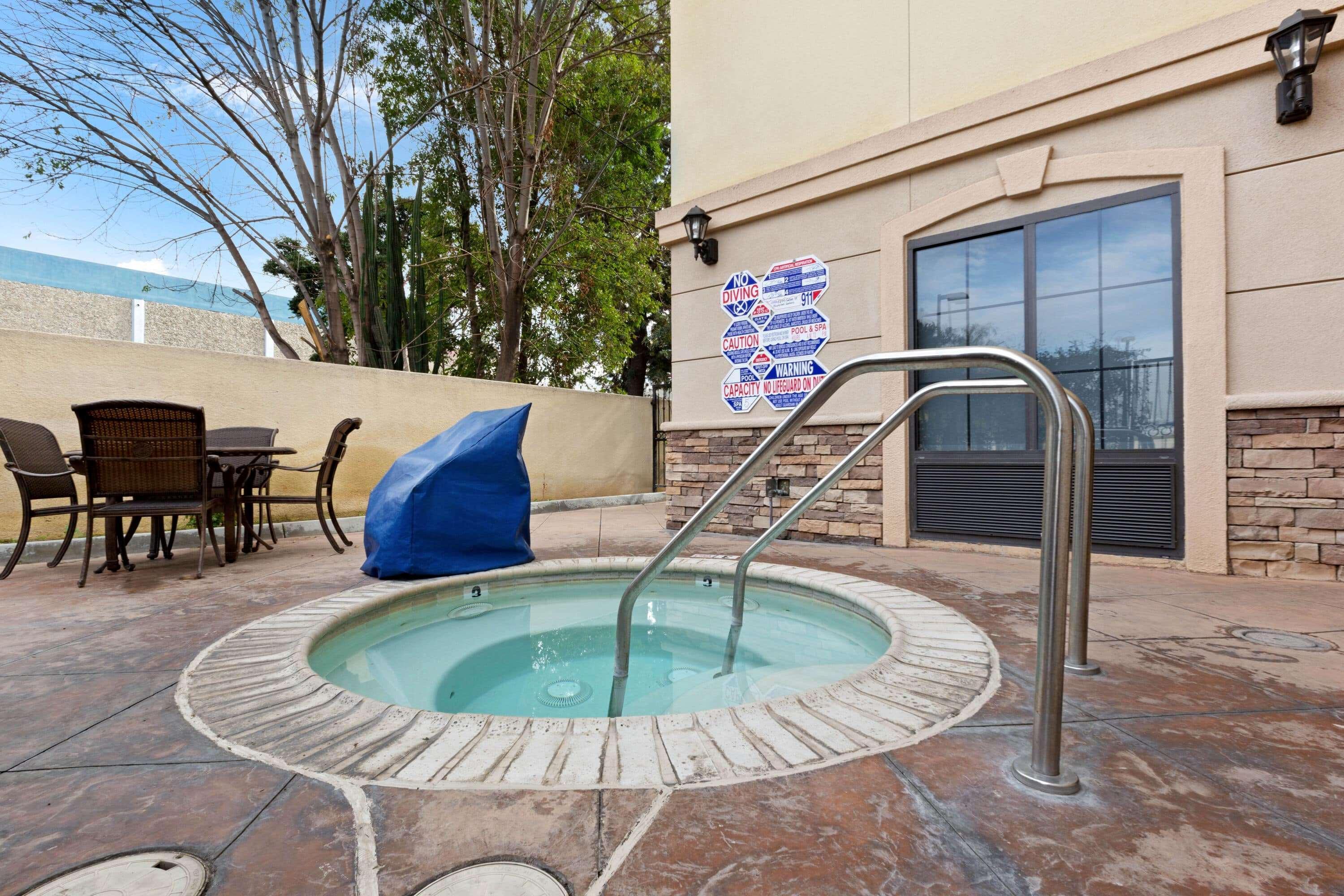 La Quinta By Wyndham Ne Long Beach/Cypress Hawaiian Gardens Екстер'єр фото
