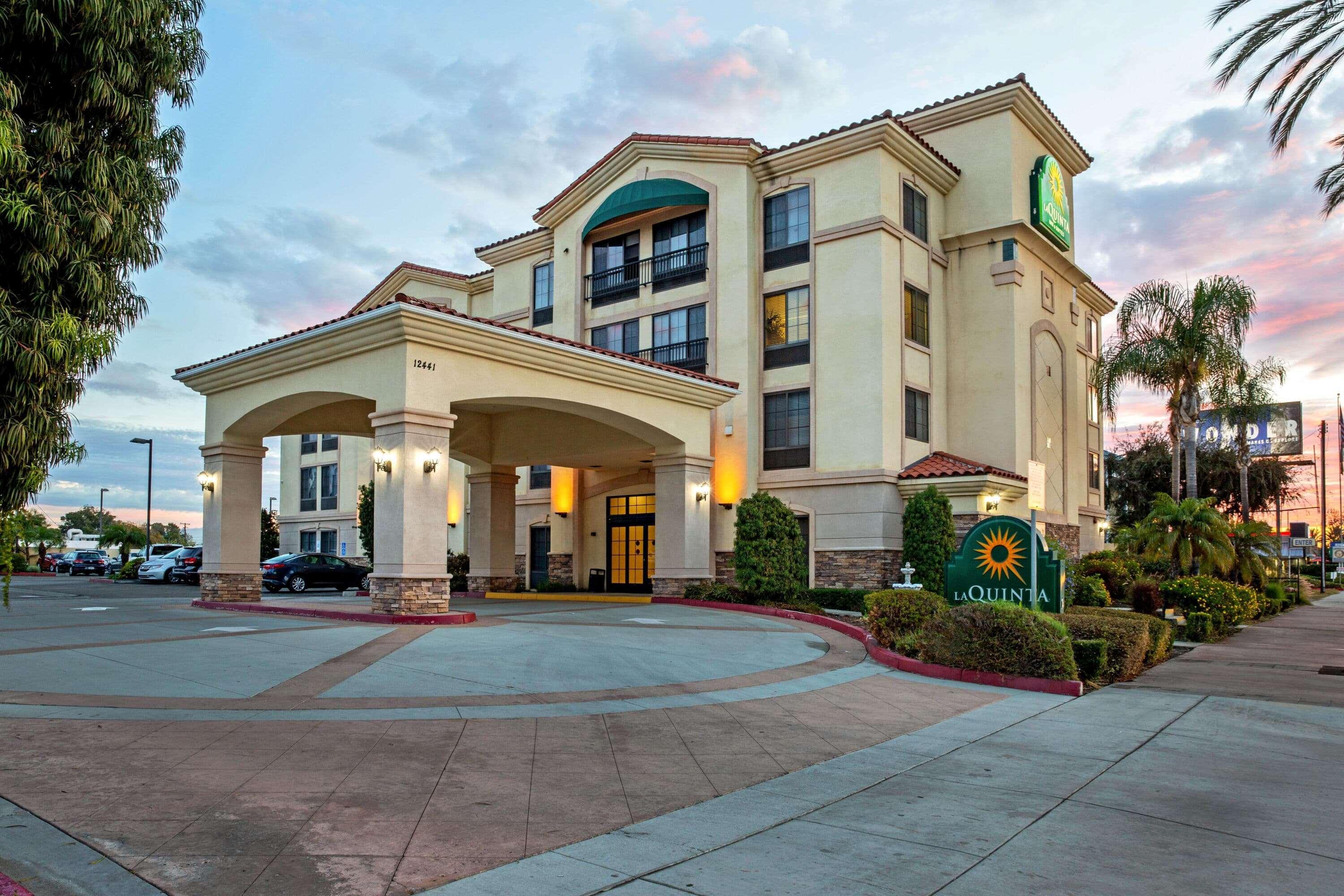 La Quinta By Wyndham Ne Long Beach/Cypress Hawaiian Gardens Екстер'єр фото